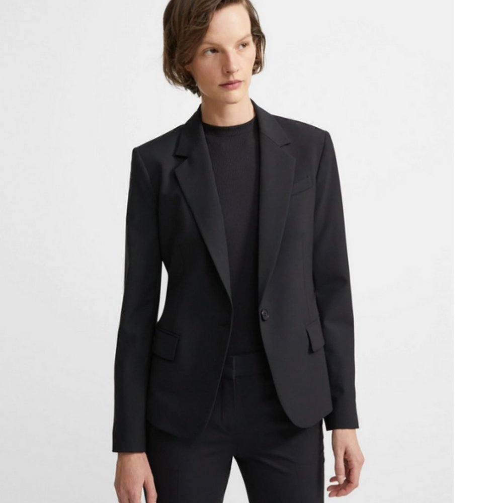 🥰 NWT Theory 96% virgin wool blazer